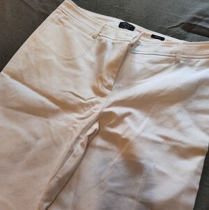 White Jones New York Women's Shorts